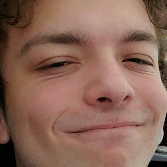 Meet your Posher, Andrew - Picture 1 of 1